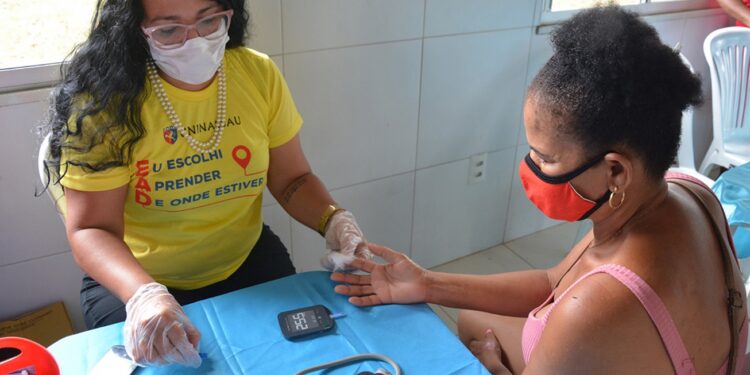 Diabéticos devem cadastrar nas unidades de saúde para receber fitas de glicemia