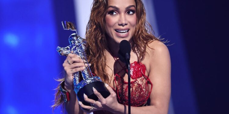 Anitta vence prêmio de “Best Latin” no VMA 2022