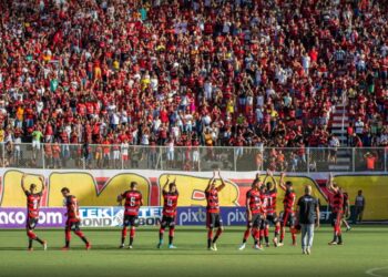Após proibir torcida do Bahia, Justiça também suspende organizada do Vitória de ir a estádios em todo o Brasil