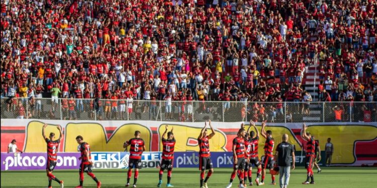 Após proibir torcida do Bahia, Justiça também suspende organizada do Vitória de ir a estádios em todo o Brasil