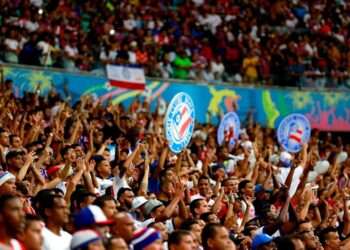 Justiça proíbe torcida organizada do Bahia de comparecer aos estádios de futebol em todo o Brasil