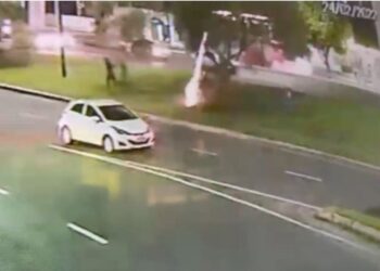 Quatro envolvidos no ataque ao ônibus do Bahia em Salvador são denunciados por tentativa de homicídio