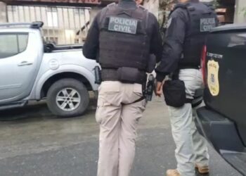 Polícia faz operação contra golpes a empresa de pagamento automático de pedágio e estacionamento