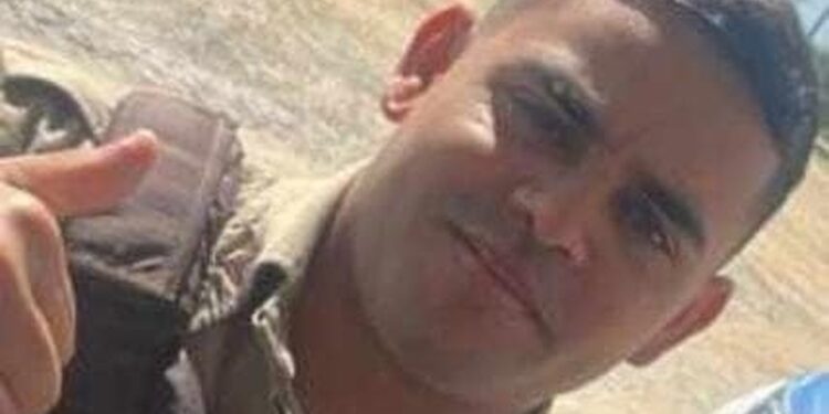 Suspeito de envolvimento na morte de PM em Feira de Santana se apresenta à polícia e é preso