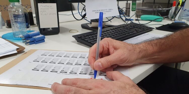 Eleições 2022 na Bahia: eleitores podem consultar locais de votação; TRE-BA alerta sobre mudanças