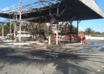 Morre funcionário ferido durante incêndio em distribuidora de combustíveis na BA; vítima teve 100% do corpo queimado