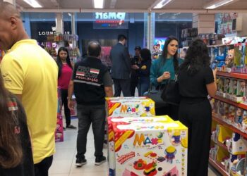 Procon fiscaliza lojas de brinquedos