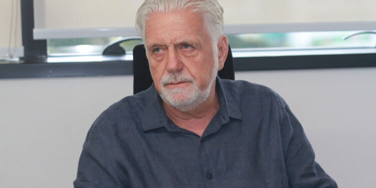 Jaques Wagner sugere que ACM Neto peça perdão por ataques ao Atlas
