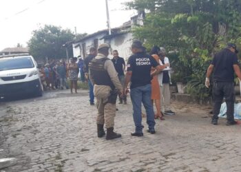 Mulher é assassinada com 10 tiros de pistola ponto 40