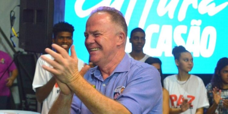 Renato Casagrande desbanca Manato e é reeleito no Espírito Santo