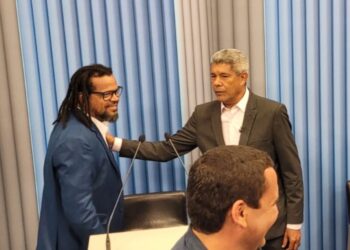 Candidato ao governo da BA derrotado no 1º turno, Kleber Rosa anuncia apoio a Jerônimo; PSOL também formaliza aliança