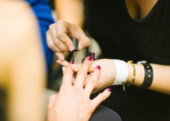 Casa do Trabalhador e empresas de Feira de Santana divulgam vagas de emprego nesta terça