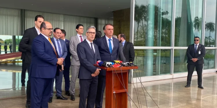 Governador reeleito de Minas, Romeu Zema anuncia apoio a Bolsonaro no segundo turno