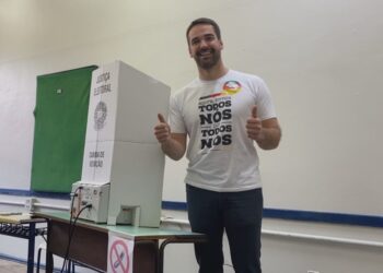 Eduardo Leite (PSDB) é reeleito governador do RS