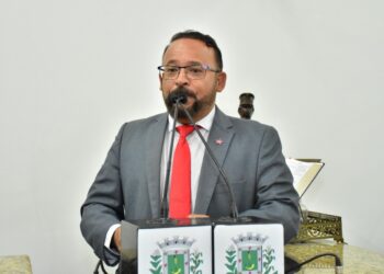 Com Jerônimo Rodrigues, do quadro docente da UEFS, um professor volta a governar a Bahia