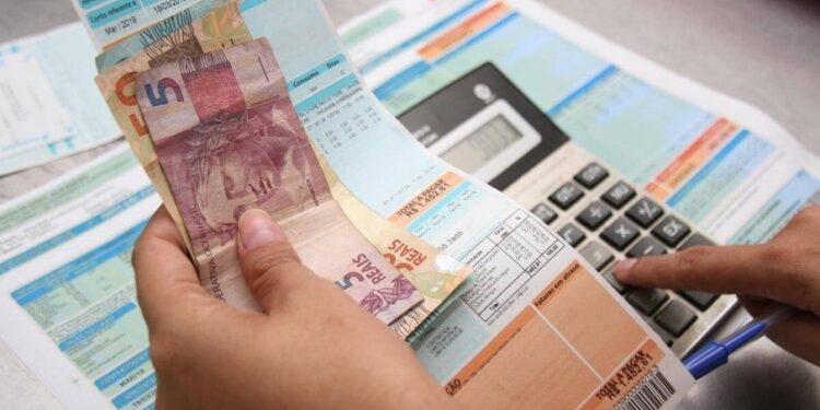 Conta de luz: Aneel anuncia bandeira tarifária verde para dezembro