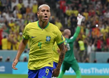 PRU! Richarlison faz dois e Brasil vence Sérvia na estreia na Copa do Mundo