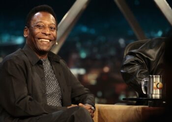 Pelé, atleta do século, morre em São Paulo aos 82 anos