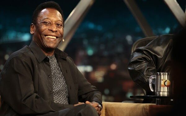 Pelé, atleta do século, morre em São Paulo aos 82 anos