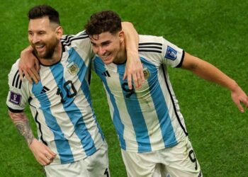 Messi e Álvarez brilham, Argentina vence a Croácia e chega à sua sexta final de Copa do Mundo