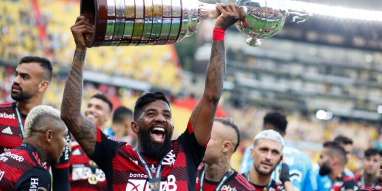 Rodinei se despede do Flamengo: ‘Eu te amo’