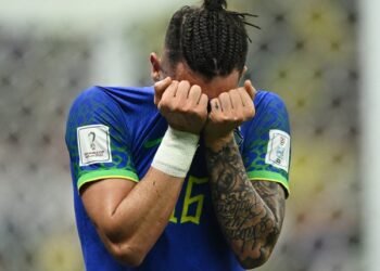 Exames apontam lesões, e Gabriel Jesus e Alex Telles estão fora da Copa do Mundo