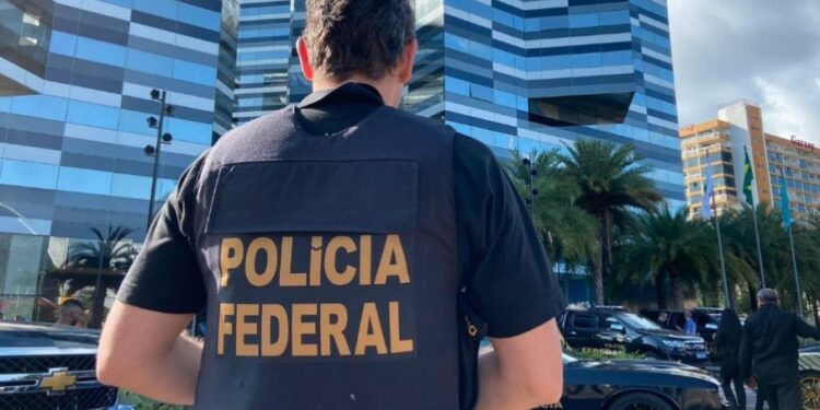 Polícia prende bolsonaristas em operação que investiga invasão à PF