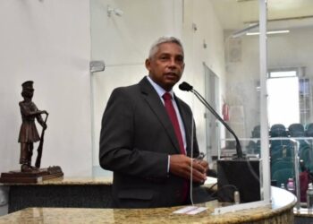 Vereador defende municipalização do ensino em Feira de Santana