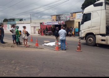Jovem morre em acidente de moto na Avenida Eduardo Fróes da Mota