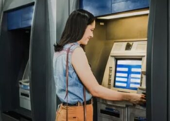 Bancos não abrem na última sexta-feira do ano; veja como pagar contas