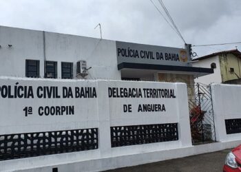 Homem morre e outros quatro são baleados dentro de bar em cidade do interior da Bahia