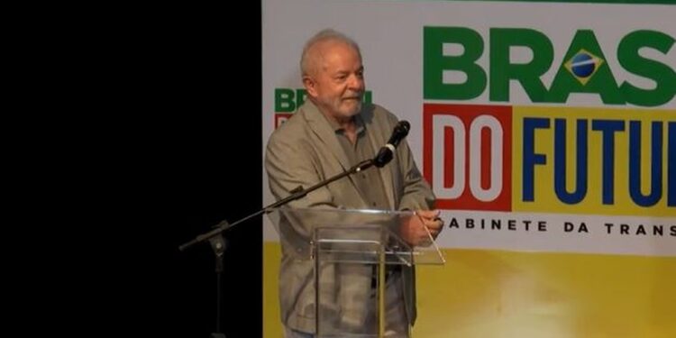 Lula anuncia novos ministros: Tebet vai para o Planejamento, Marina para o Meio Ambiente e Ana Moser para o Esporte