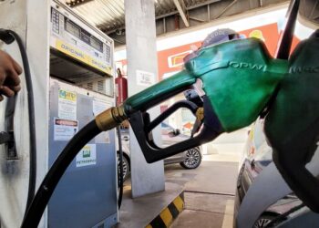 Petrobras reduz preços do diesel e da gasolina