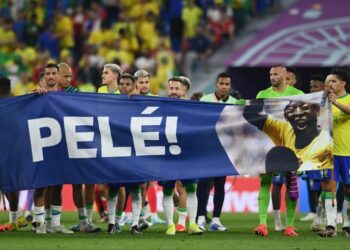 Pelé tem “melhora progressiva do estado geral” após infecção respiratória, diz boletim