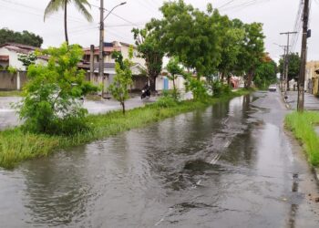 Fortes chuvas acendem alerta da Defesa Civil