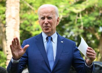 ‘Atentado à democracia e à transferência de poder’, diz Joe Biden sobre invasões golpistas em Brasília