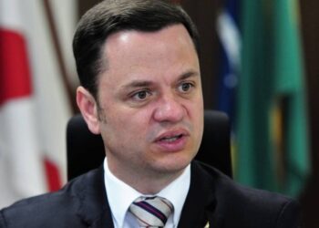 Ibaneis decide exonerar Anderson Torres