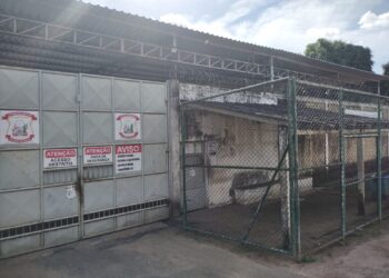 Após mortes, 25 detentos do presídio de Feira de Santana são transferidos