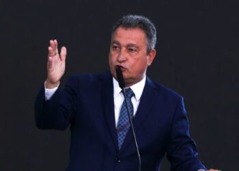 Rui Costa tenta emplacar esposa no Tribunal de Contas dos Municípios, diz jornal