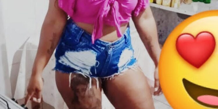 Polícia afirma ter encontrado substância similar à cocaína em roupa íntima de mulher morta a tiros na Bahia