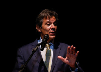 Governo Lula decide conceder reajuste adicional no salário mínimo a partir de maio