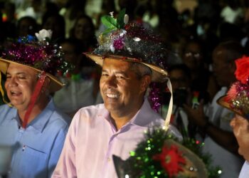 Governador da Bahia ‘dá a letra’ e fala de fantasias ‘proibidas’ no carnaval: ‘indígena, travesti e pessoas pretas não são fantasia’
