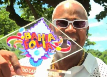 ‘Zona de Perigo’, de Léo Santana, vence o troféu Bahia Folia 2023; foram mais de um milhão de votos