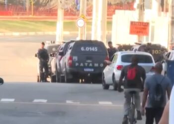 Adolescente foi baleada entre troca de tiros que terminou com quatro mortes em Salvador, diz PM
