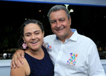 Ex-primeira-dama da Bahia e esposa do ministro Rui Costa, Aline Peixoto é eleita para o Tribunal de Contas dos Municípios do Estado