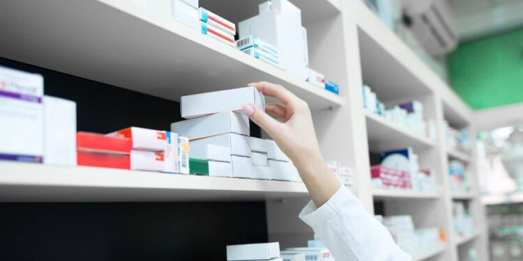 Governo autoriza reajuste de 5,6% nos preços dos remédios