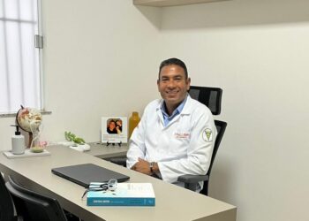 Março azul: Papel da fisioterapia na reabilitação de pacientes pós cirurgia de câncer colorretal