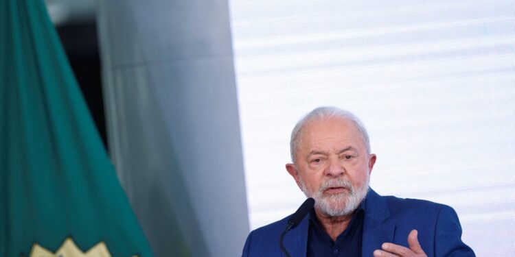 Datafolha: Lula é aprovado por 38%, e reprovado por 29%