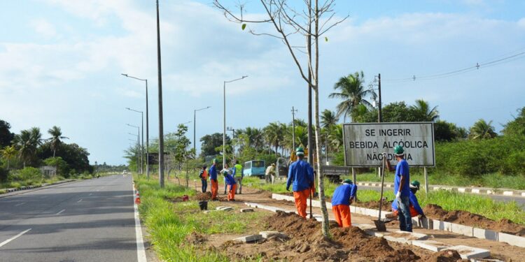 niciada construção de 10 Km de ciclovias nas avenidas Noide Cerqueira e Fraga Maia