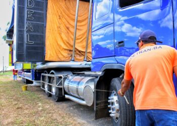 Detran-BA inicia vistoria de trios e carros de apoio para a Micareta de Feira de Santana